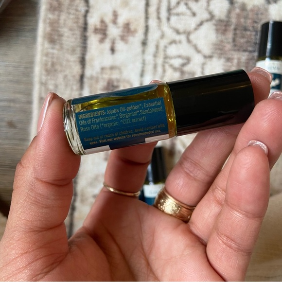 Nomad Botanicals Essential Oil - Galaxy - Picture 2 of 4